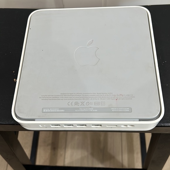 Apple A1254 Airport Time Capsule 500GB - Picture 3 of 5